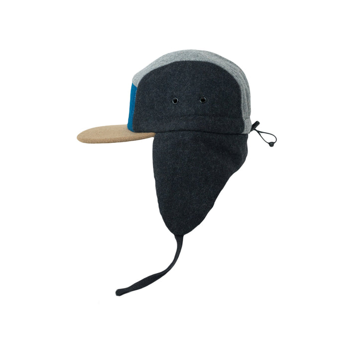 Casquette, bloc de laine 5 panneaux avec oreilles - gris / bleu (taille L, 4-7 ans)